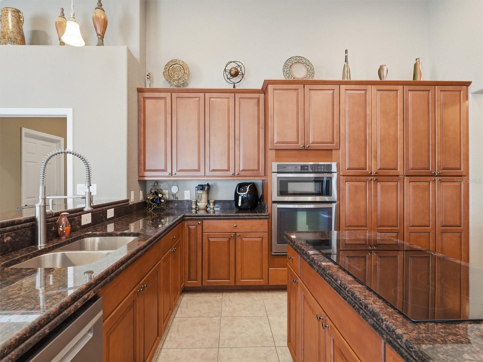 12420 NE 48TH CIRCLE, Oxford, FL 34484