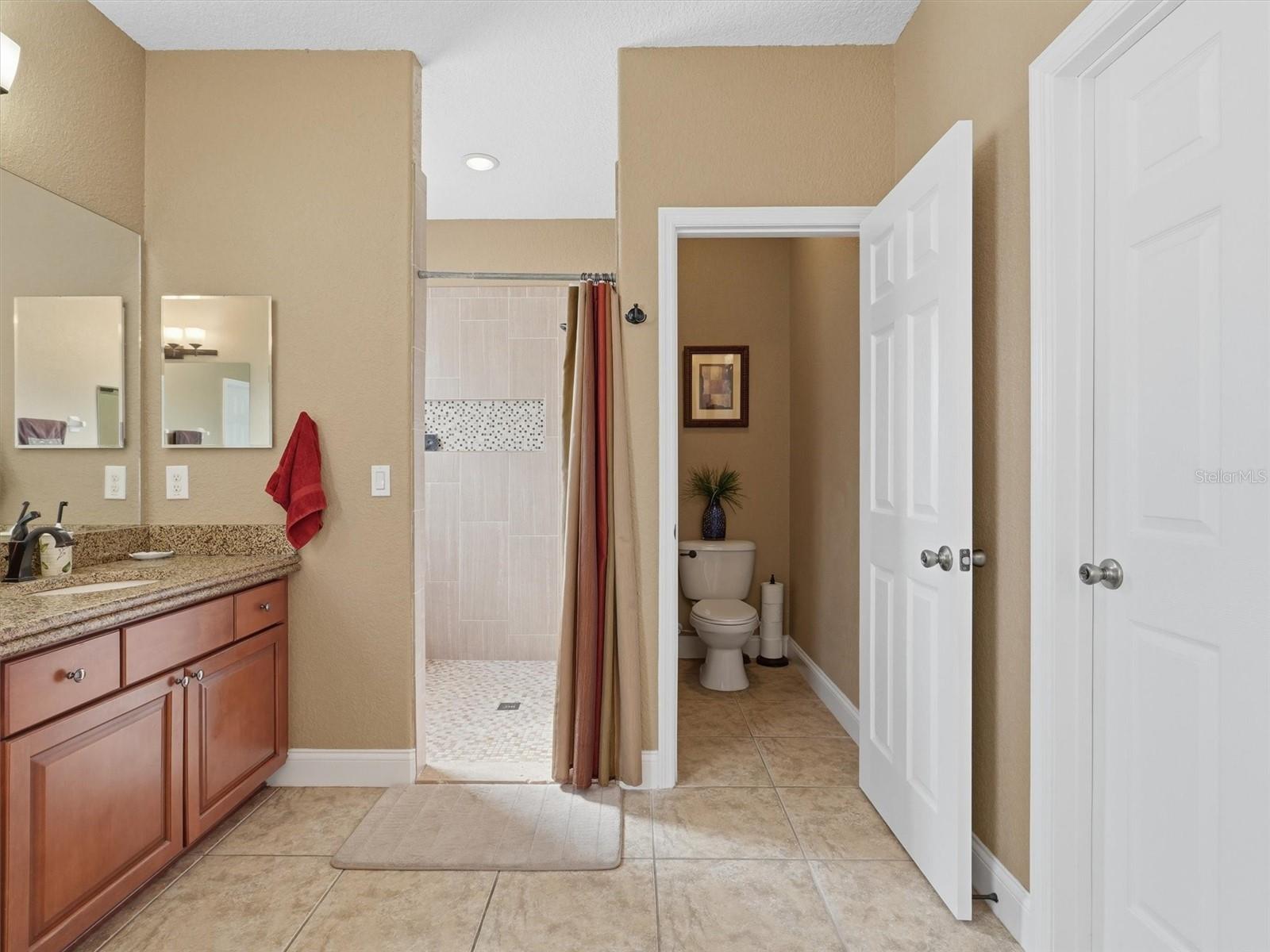 12420 NE 48TH CIRCLE, Oxford, FL 34484