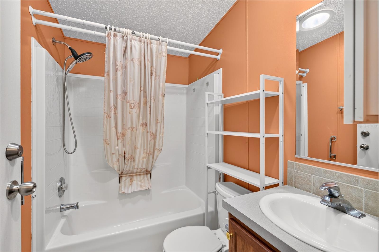 Secondary bathroom