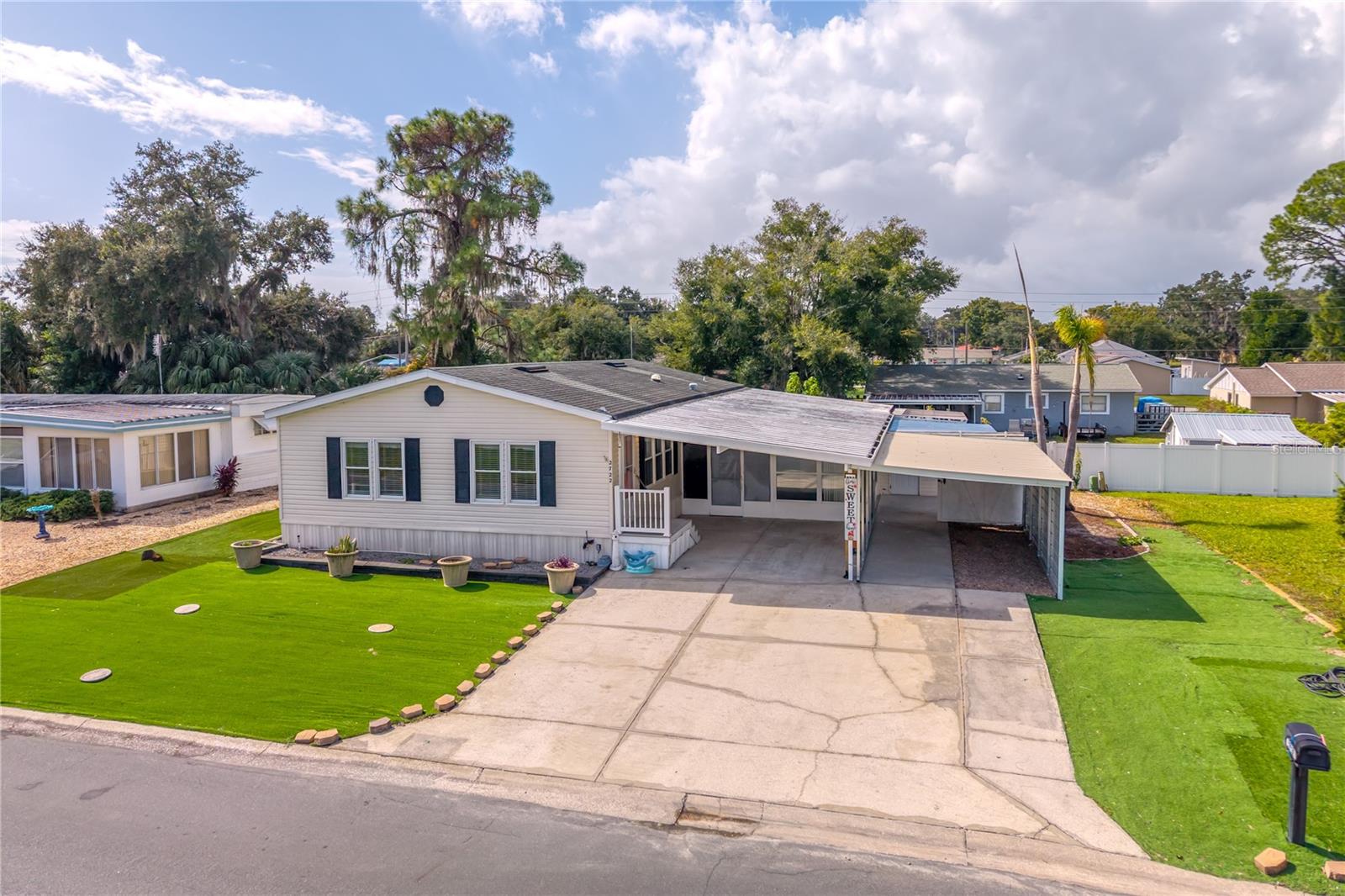 2722 VINDALE ROAD, Tavares, FL 32778