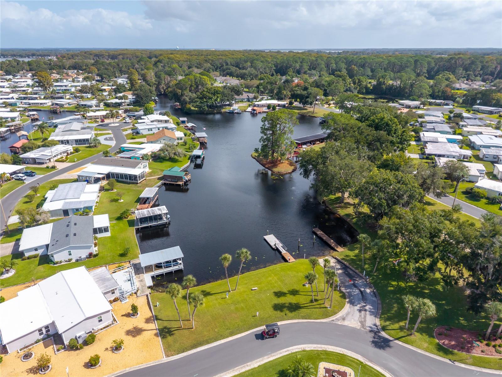 Community waterfront amenities