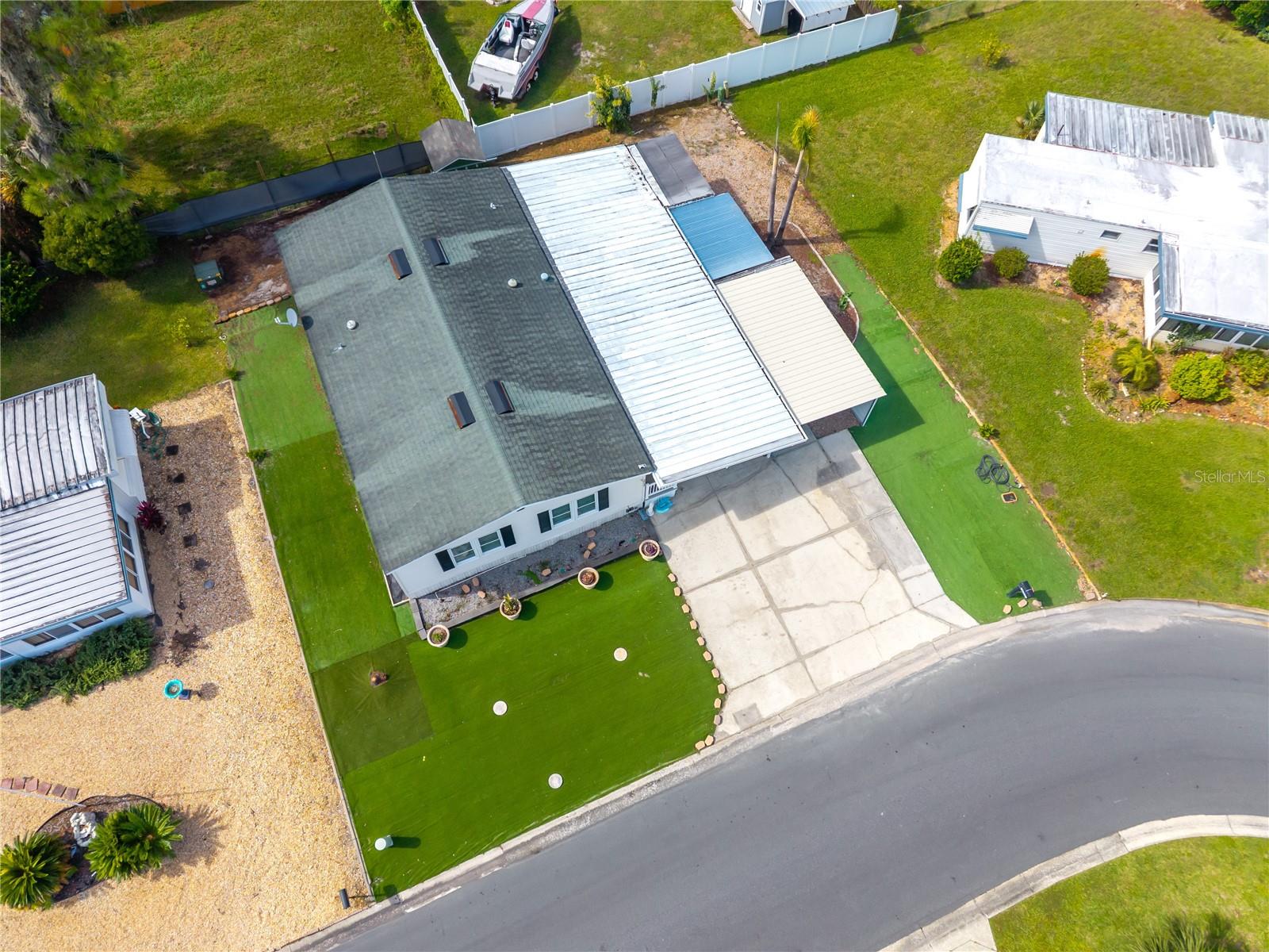 2722 VINDALE ROAD, Tavares, FL 32778