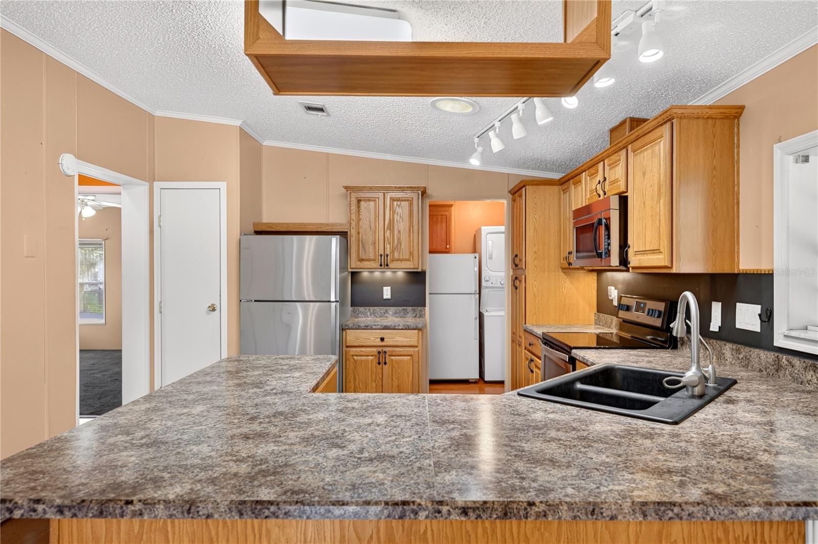 2722 VINDALE ROAD, Tavares, FL 32778