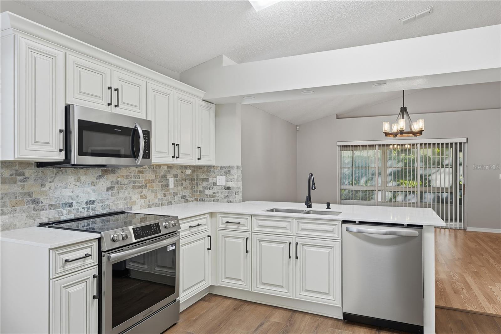 3675 EVERSHOLT STREET, Clermont, FL 34711