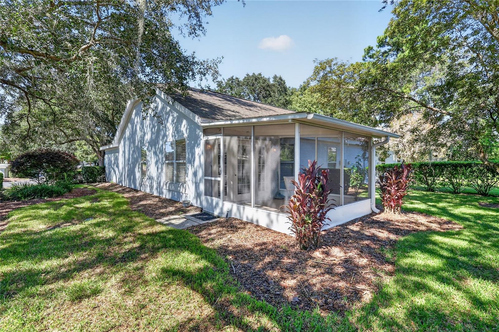1771 COUNTRY CLUB BOULEVARD, Mount Dora, FL 32757
