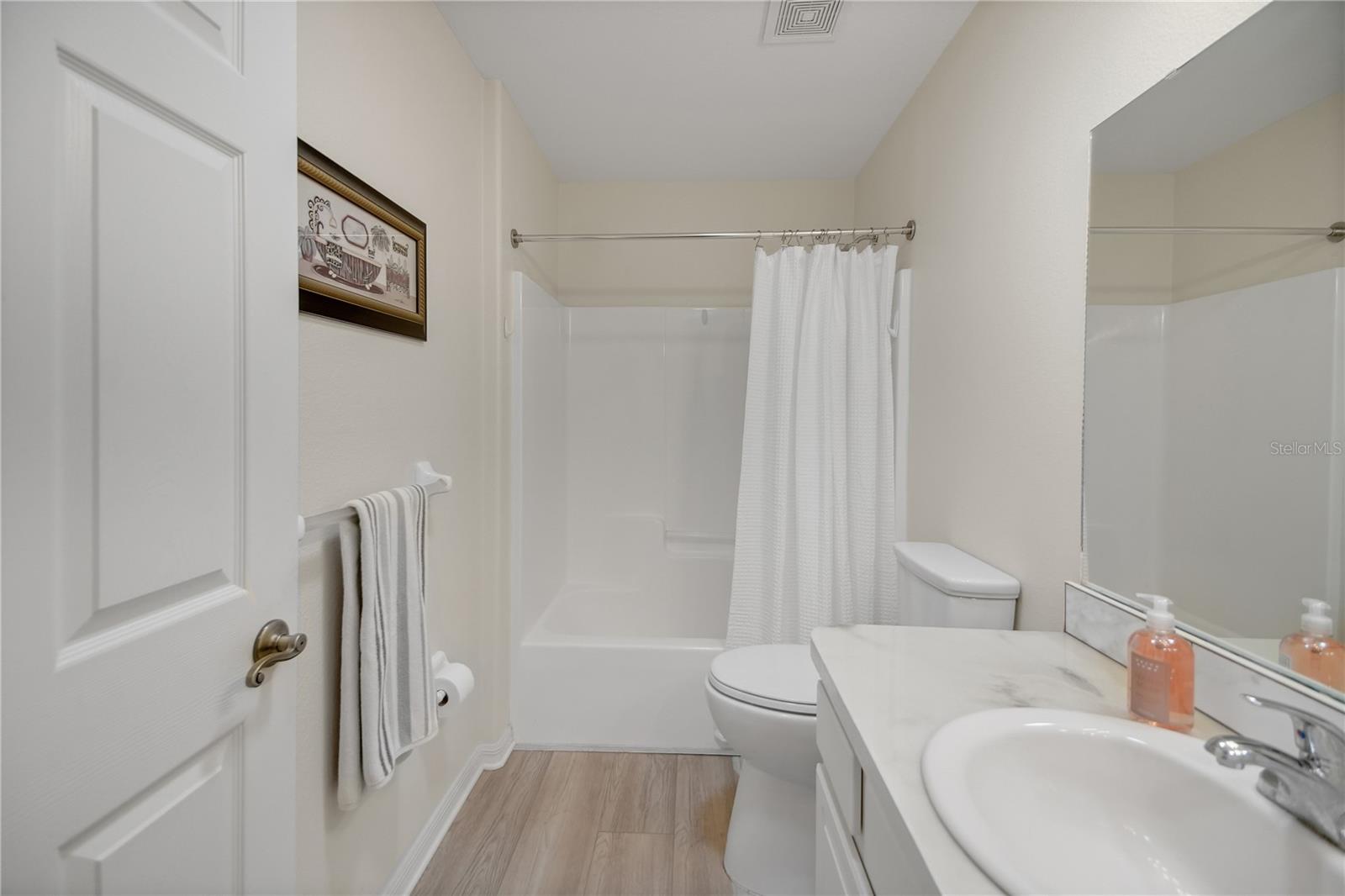 933 EAGLES LANDING, Leesburg, FL 34748