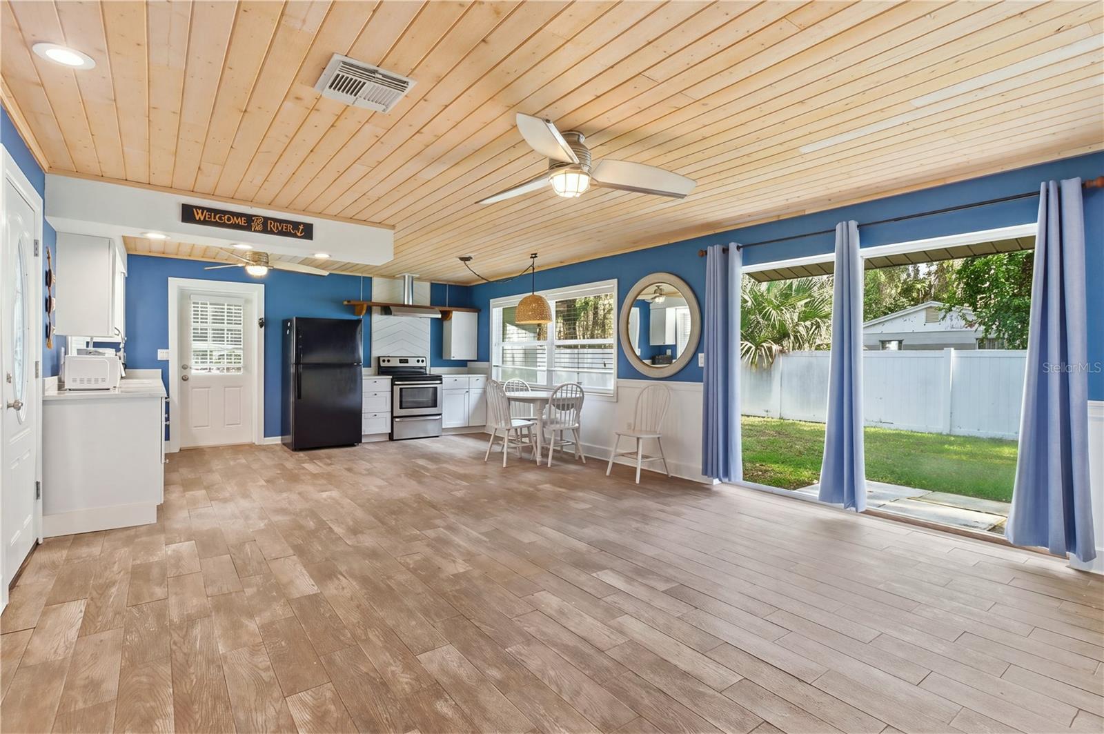 1991 NW 15TH AVENUE, Crystal River, FL 34428