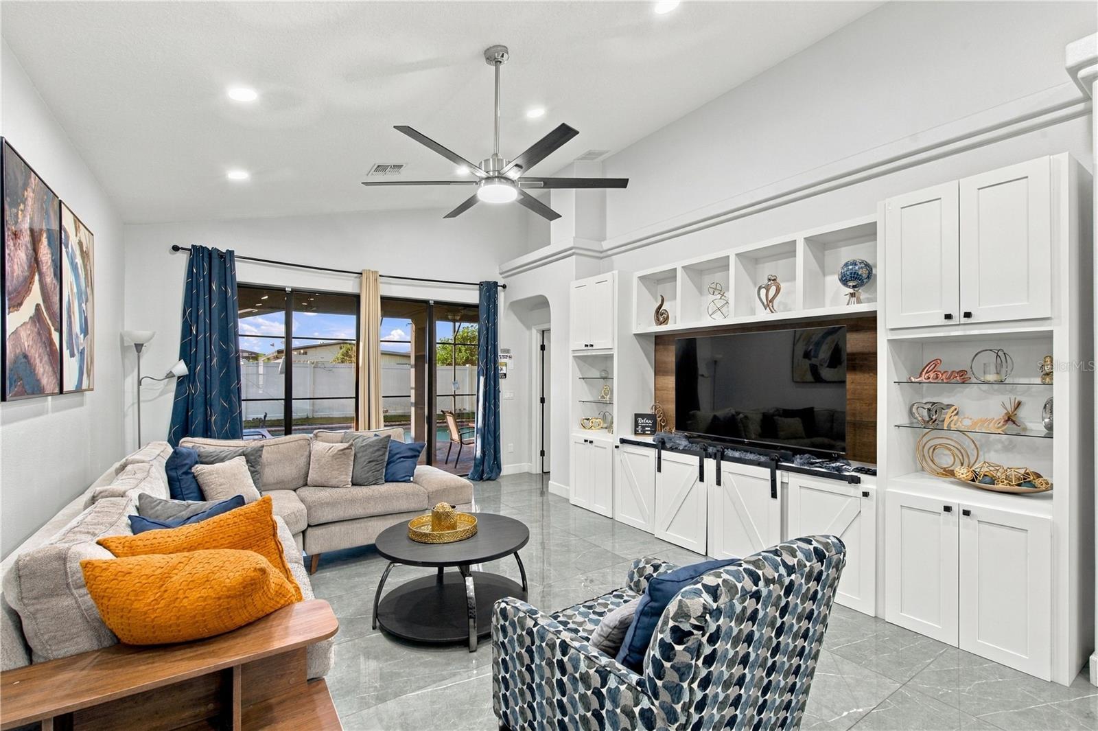 825 BRIDGEFORD CROSSING BOULEVARD, Davenport, FL 33837