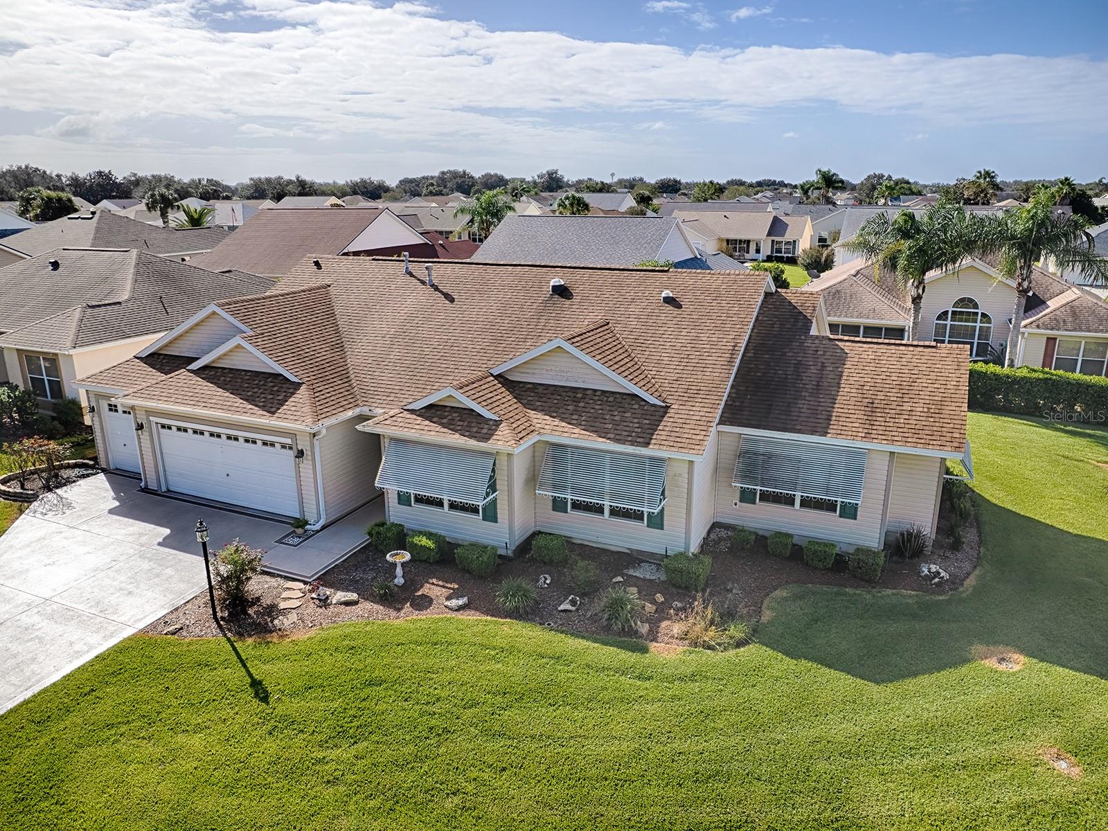 1596 OAK FOREST DRIVE, The Villages, FL 32162