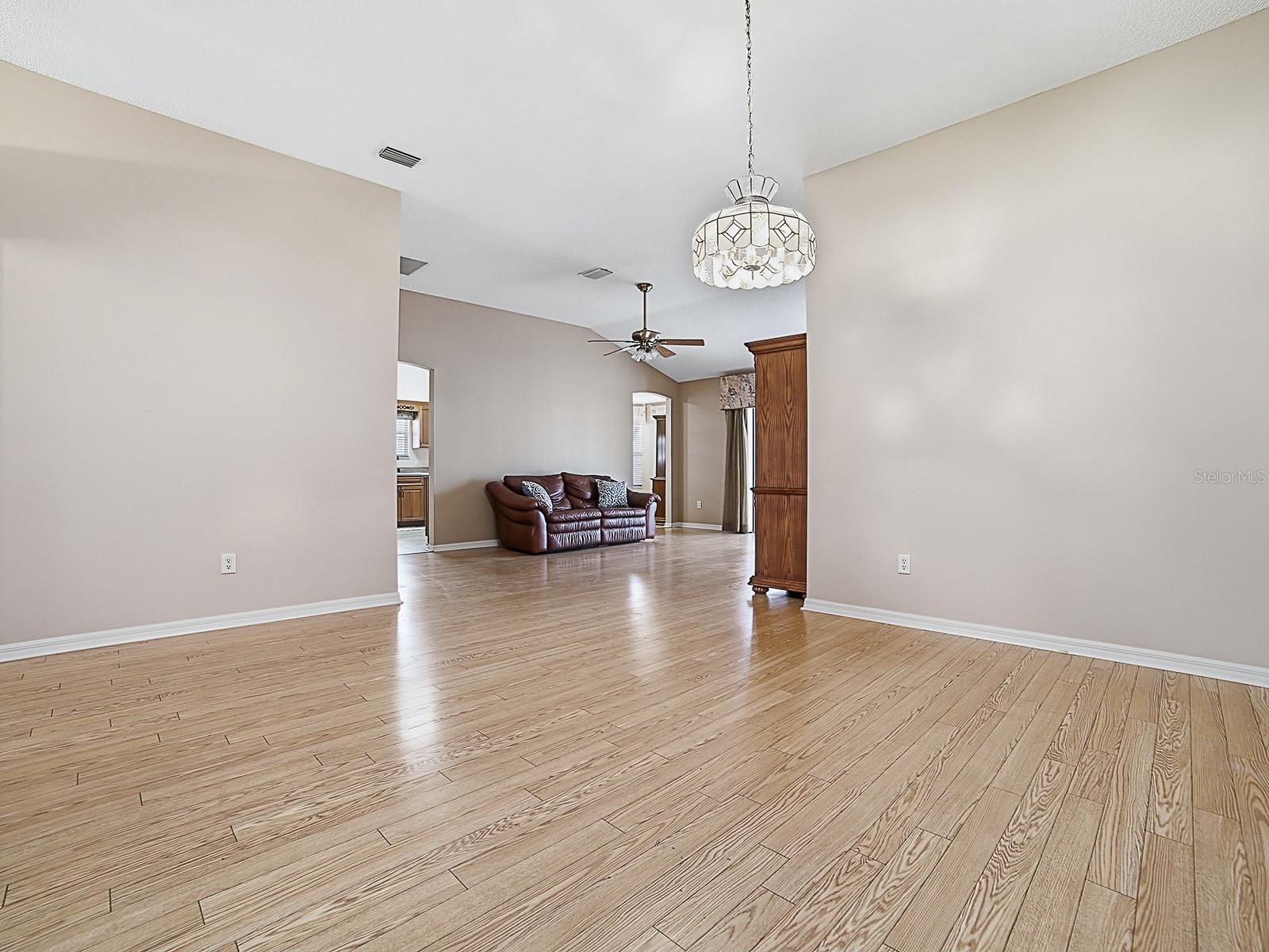 1596 OAK FOREST DRIVE, The Villages, FL 32162