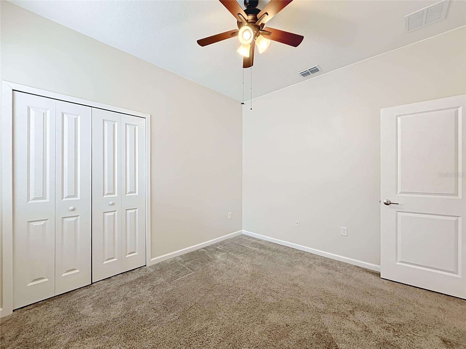 860 CARMILLION CT, Groveland, FL 34736