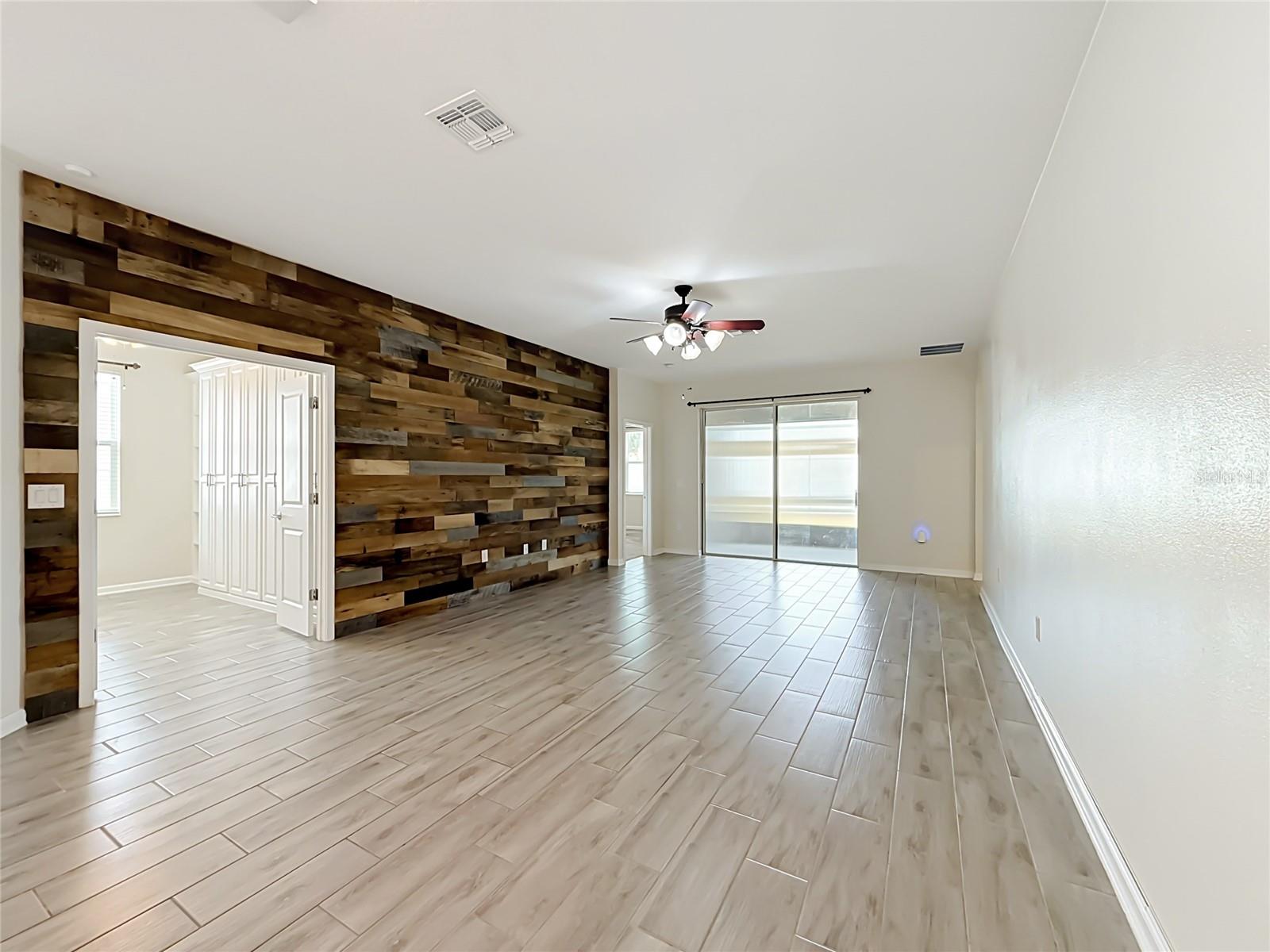 860 CARMILLION CT, Groveland, FL 34736