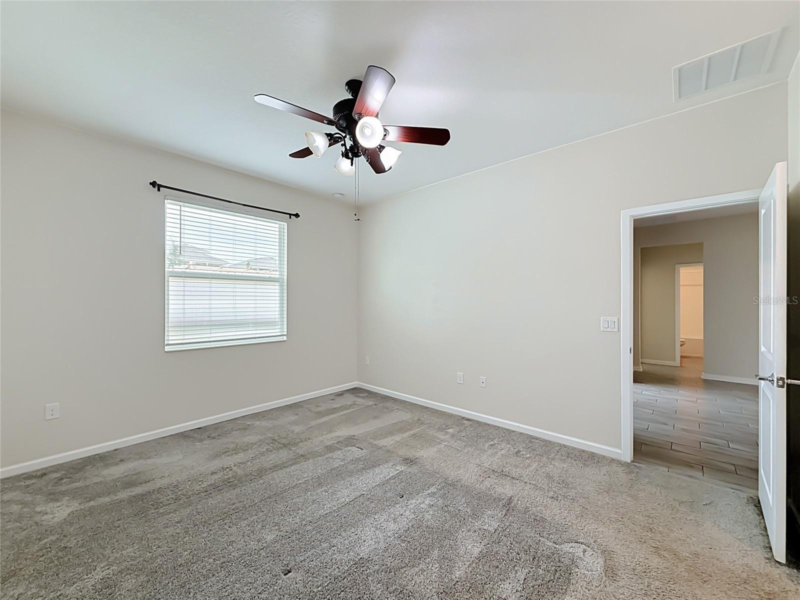 860 CARMILLION CT, Groveland, FL 34736