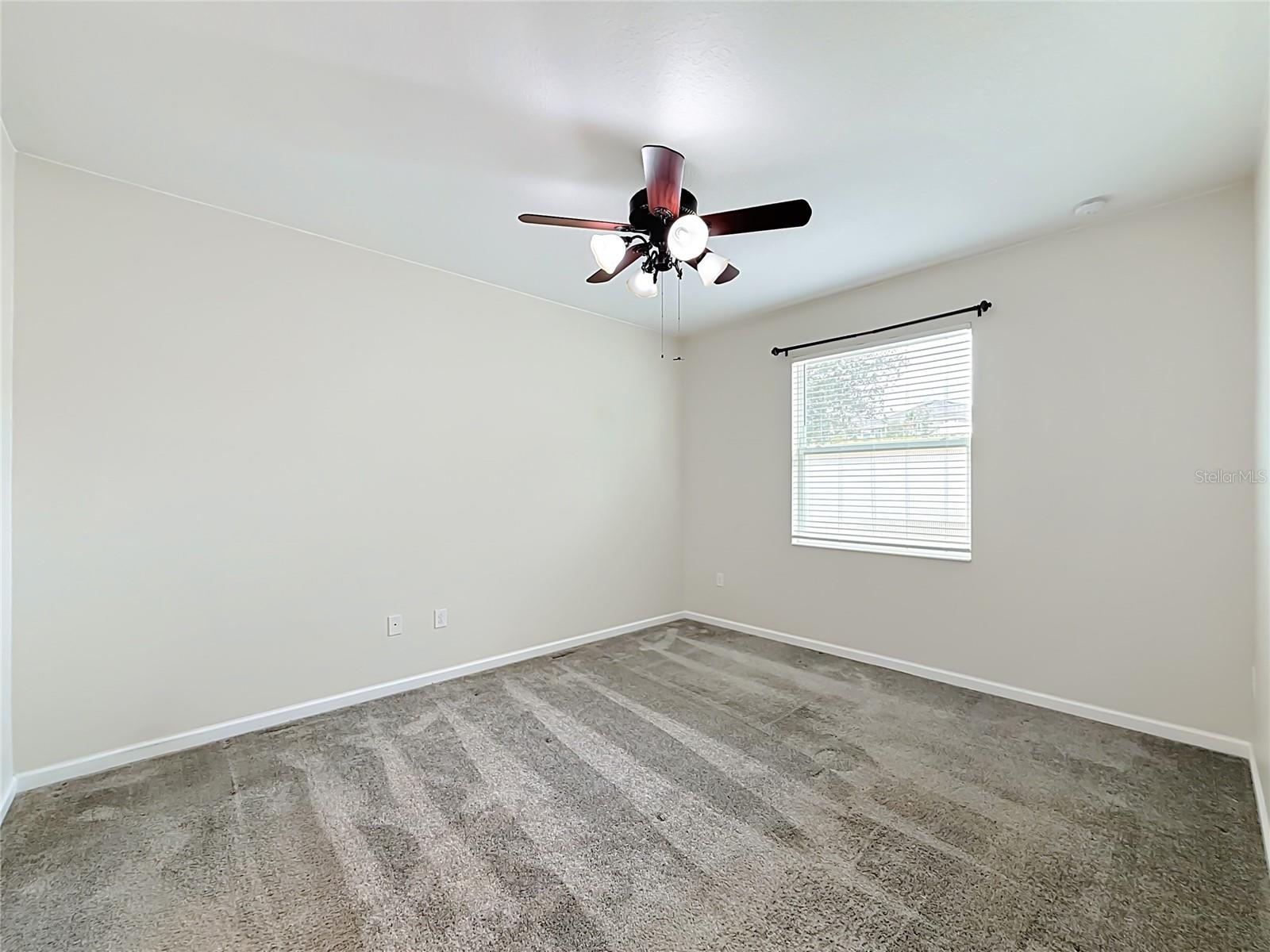 860 CARMILLION CT, Groveland, FL 34736