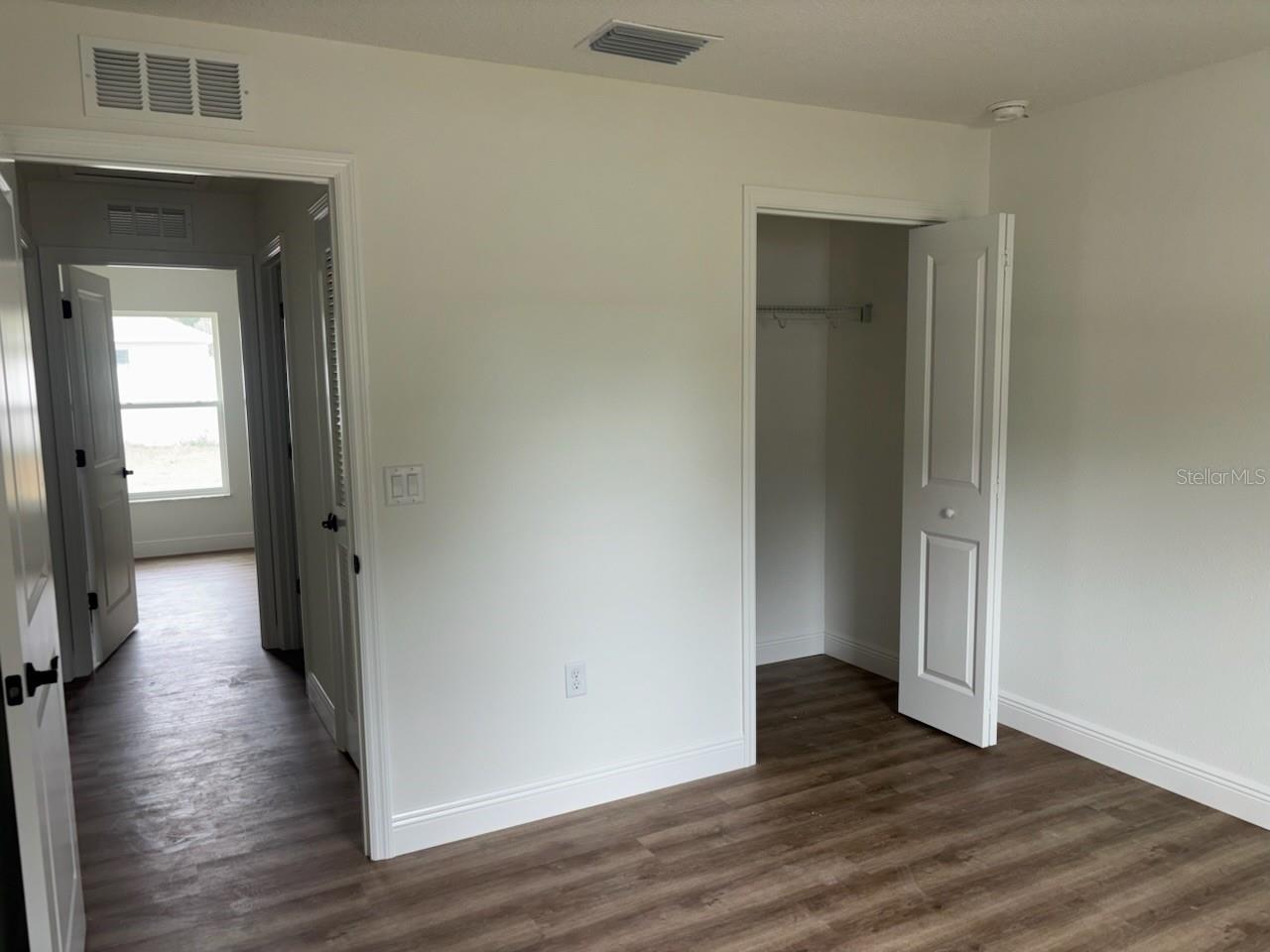 8976 N CREEK WAY, Dunnellon, FL 34434