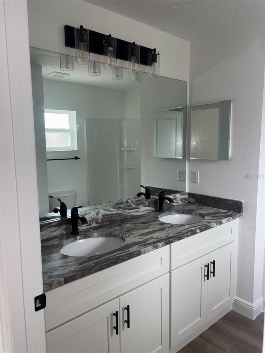 8976 N CREEK WAY, Dunnellon, FL 34434