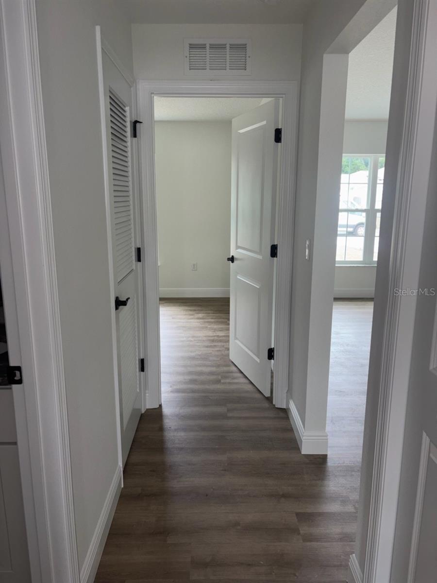 8976 N CREEK WAY, Dunnellon, FL 34434