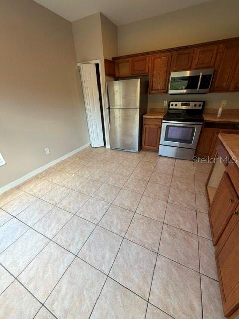 1333 KELLOGG DRIVE, Tavares, FL 32778