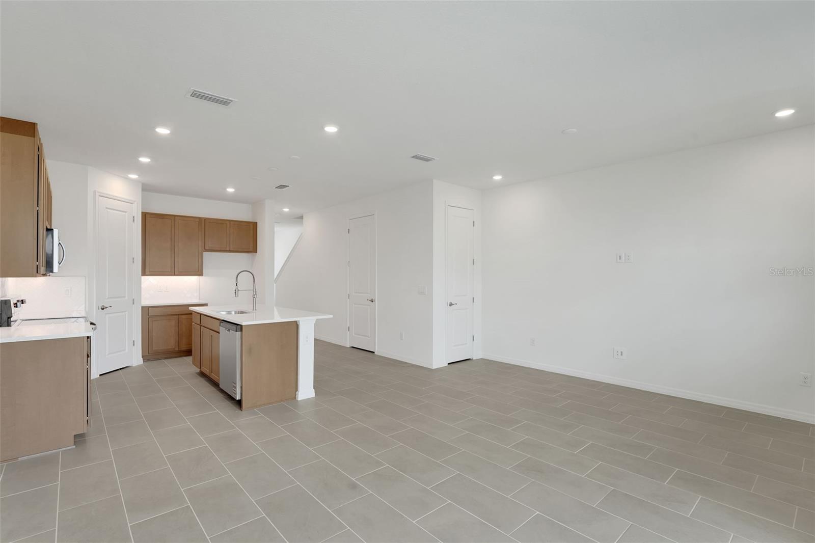 31662 OCEAN BREEZE DRIVE, San Antonio, FL 33576