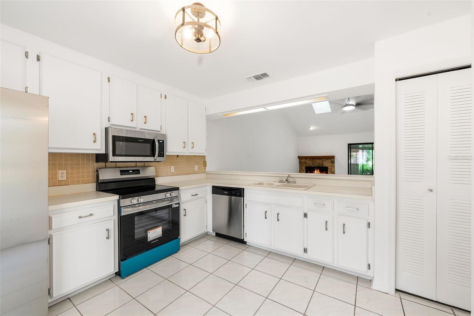 3723 NW 55TH PLACE, Gainesville, FL 32653