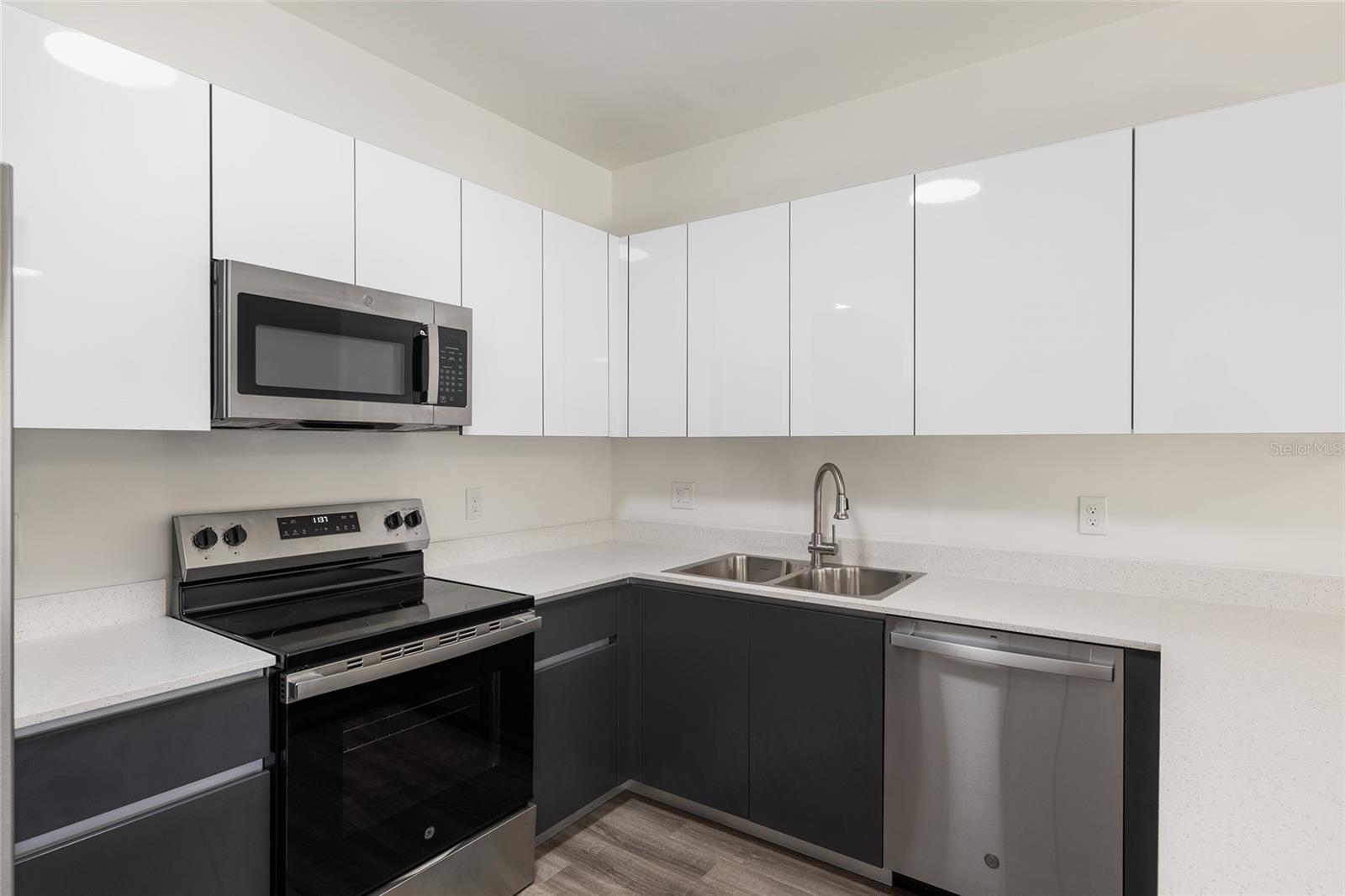 1581 NW 29TH ROAD, #2, Gainesville, FL 32605