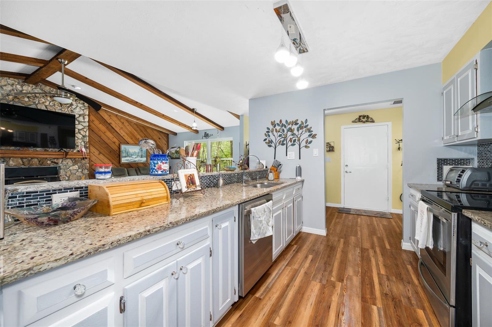 16422 NE 10TH STREET, Gainesville, FL 32609