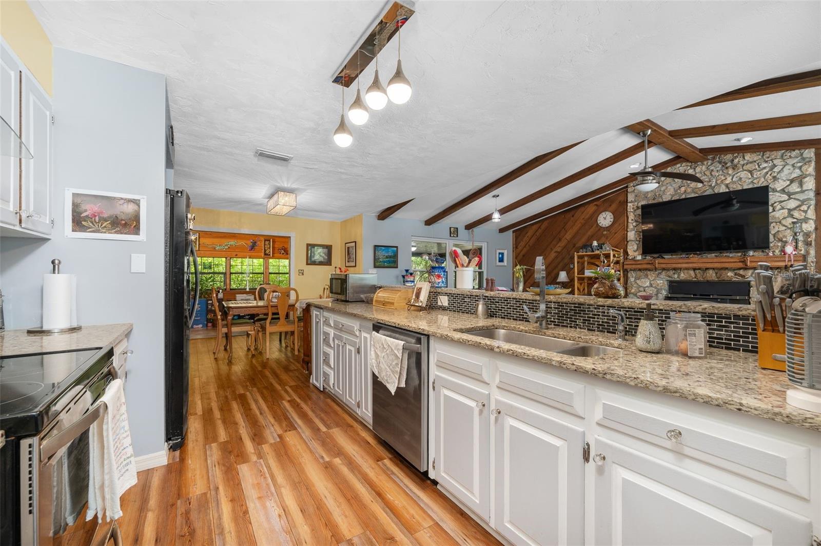 16422 NE 10TH STREET, Gainesville, FL 32609