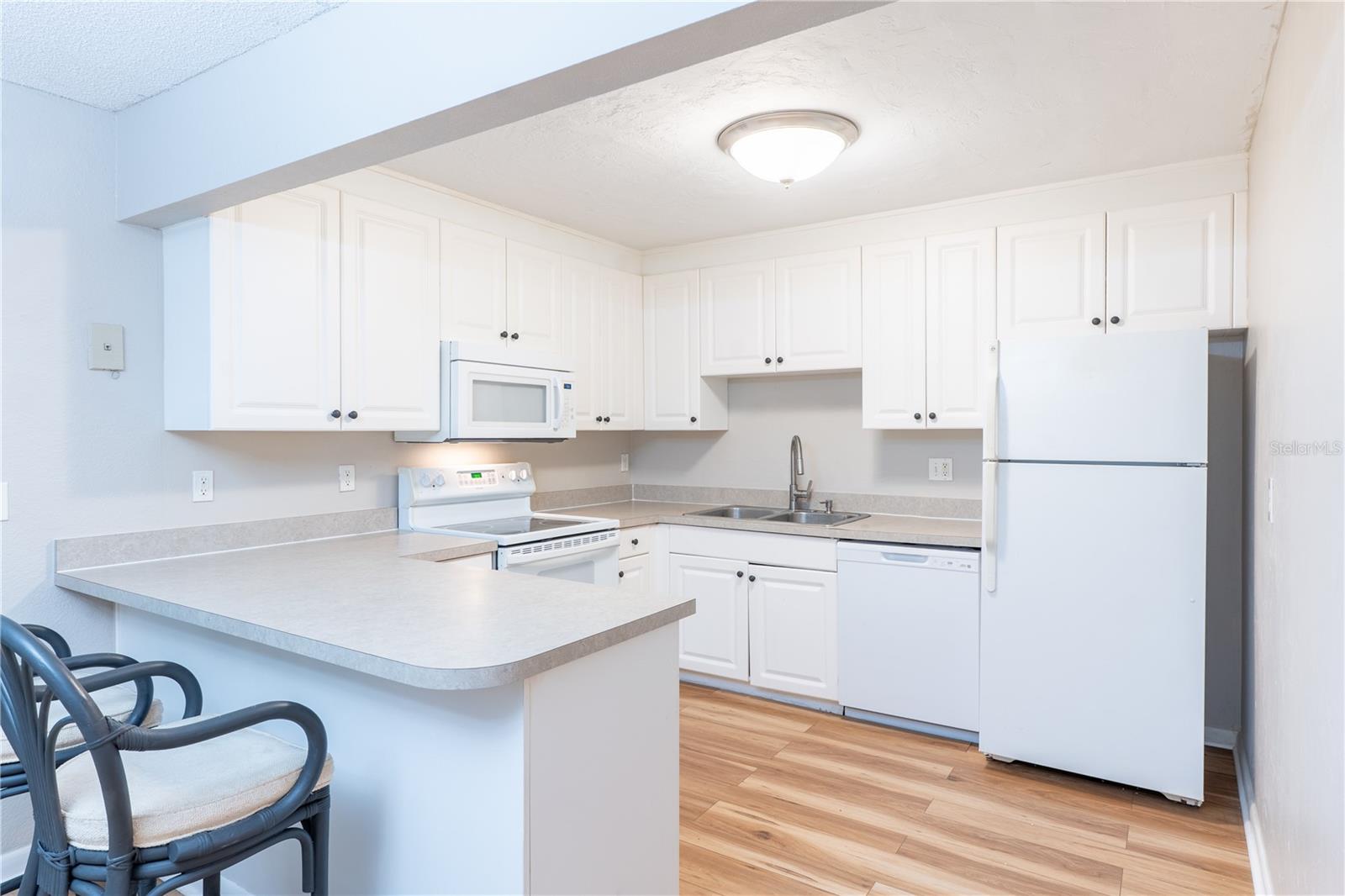 Island/kitchen Island/kitchen