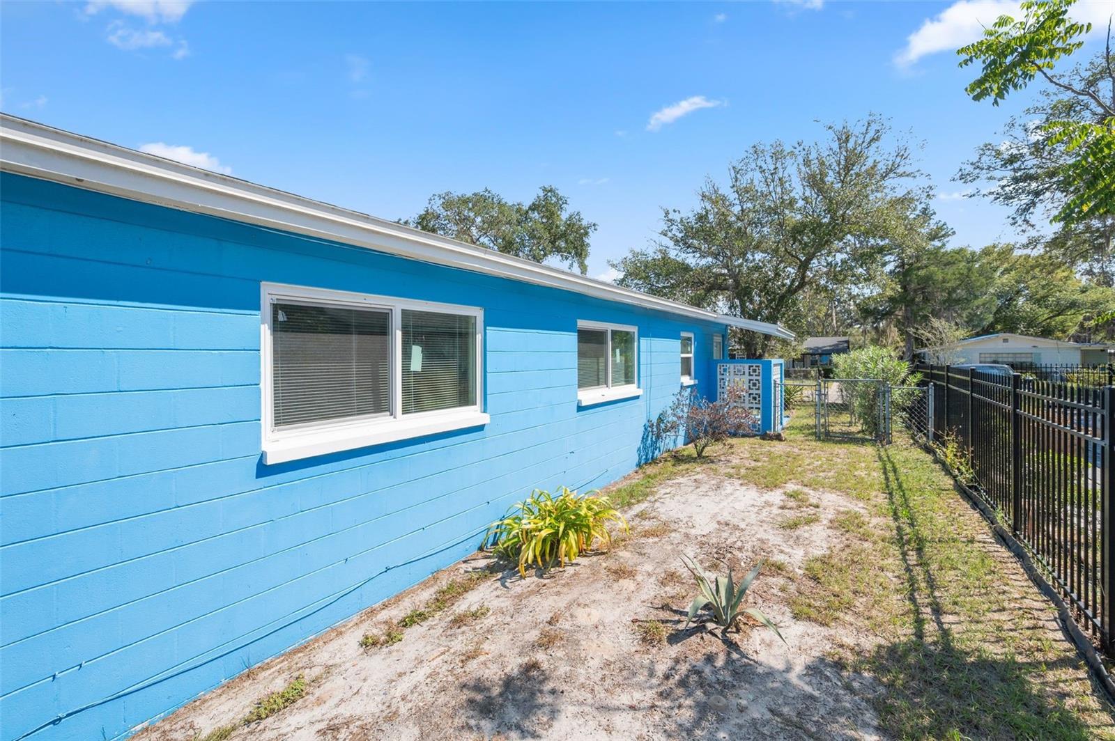 1118 SE 19TH STREET, Gainesville, FL 32641