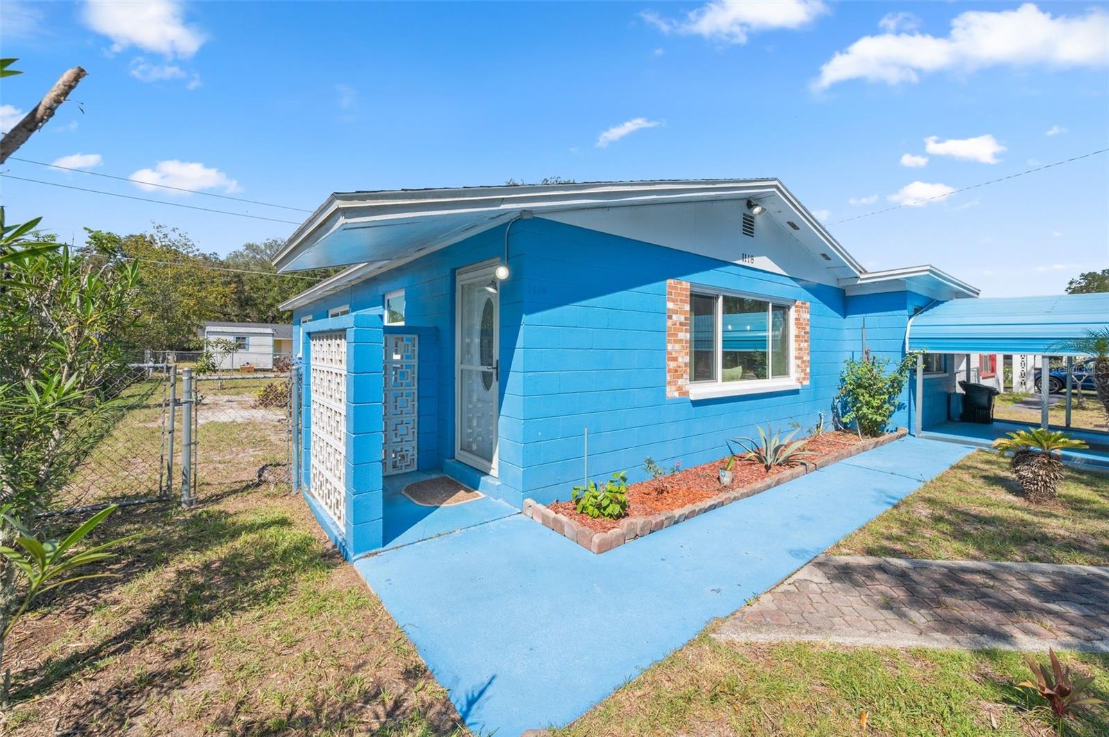 1118 SE 19TH STREET, Gainesville, FL 32641