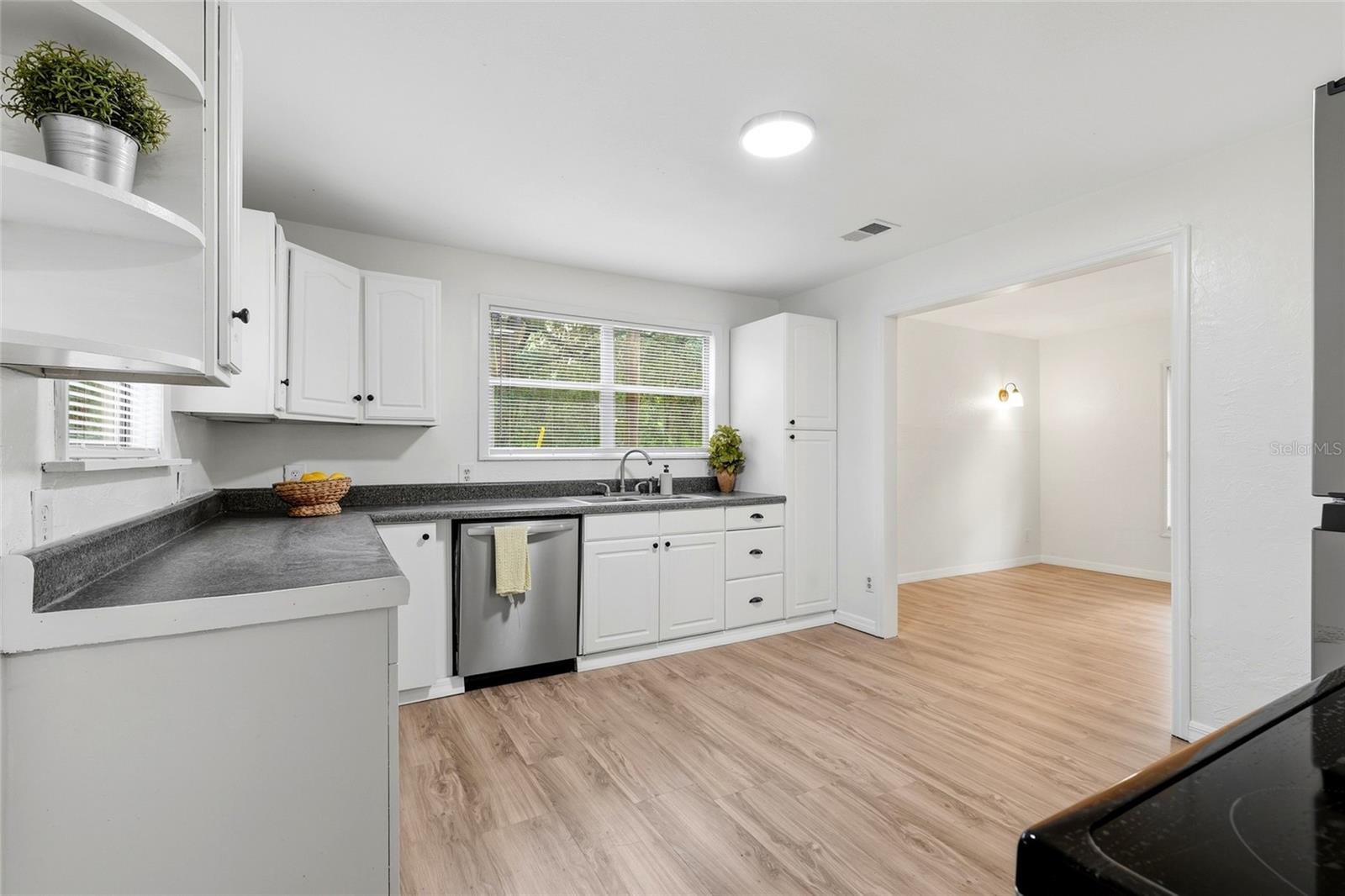 924 MALTAS AVENUE, Interlachen, FL 32148
