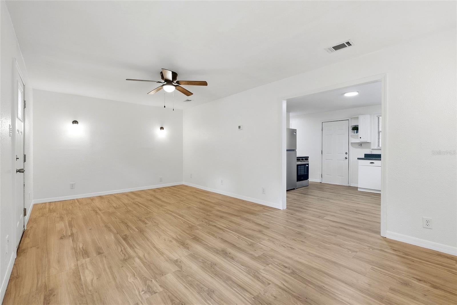 924 MALTAS AVENUE, Interlachen, FL 32148