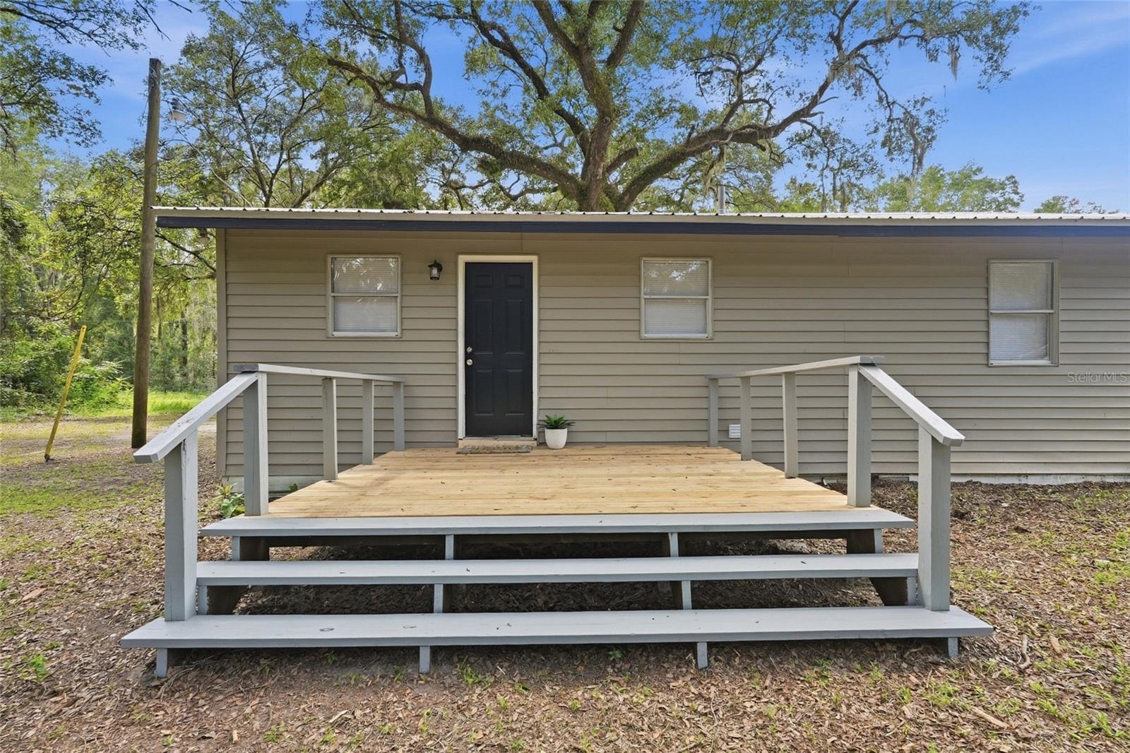 924 MALTAS AVENUE, Interlachen, FL 32148