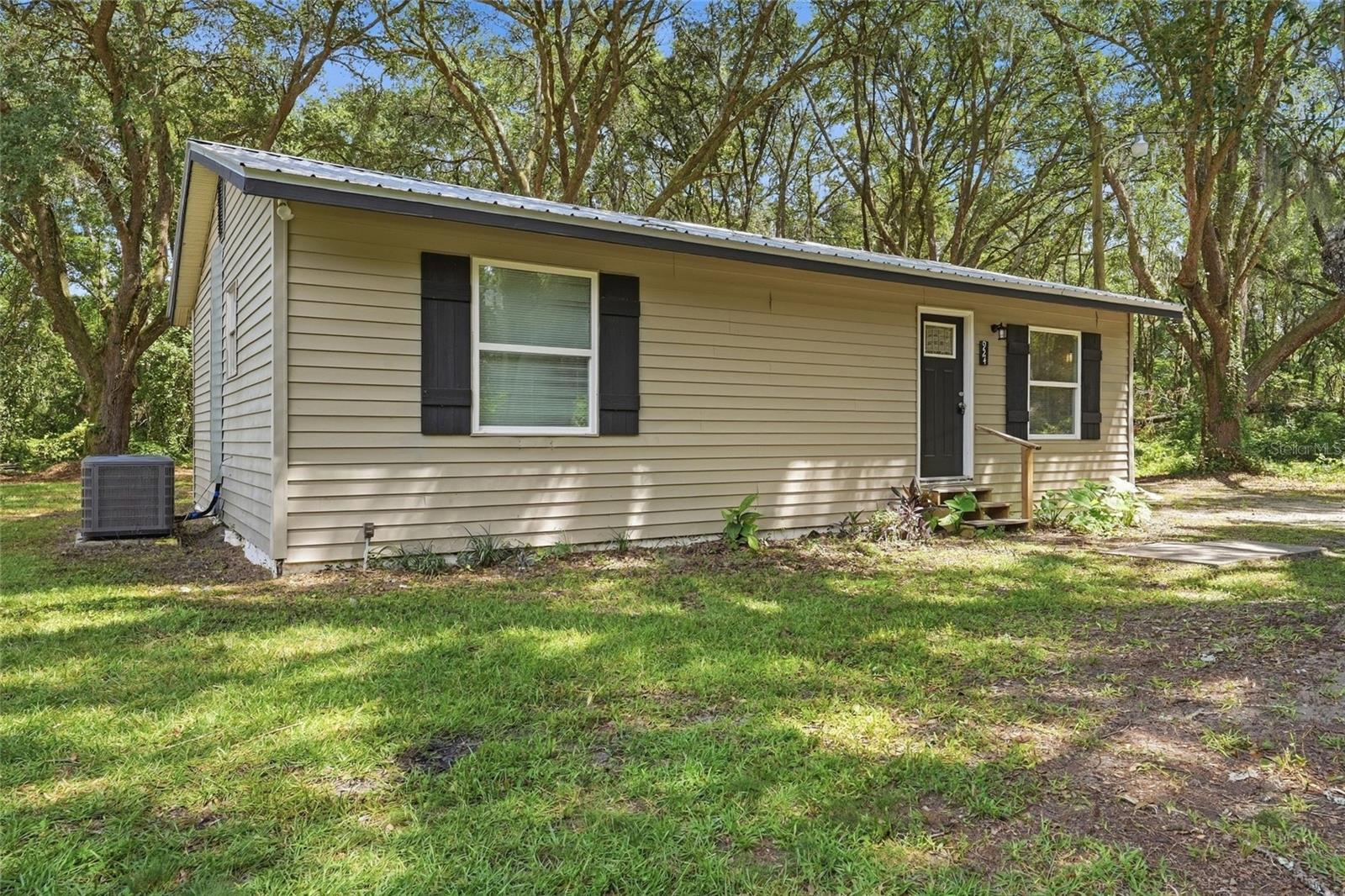 924 MALTAS AVENUE, Interlachen, FL 32148