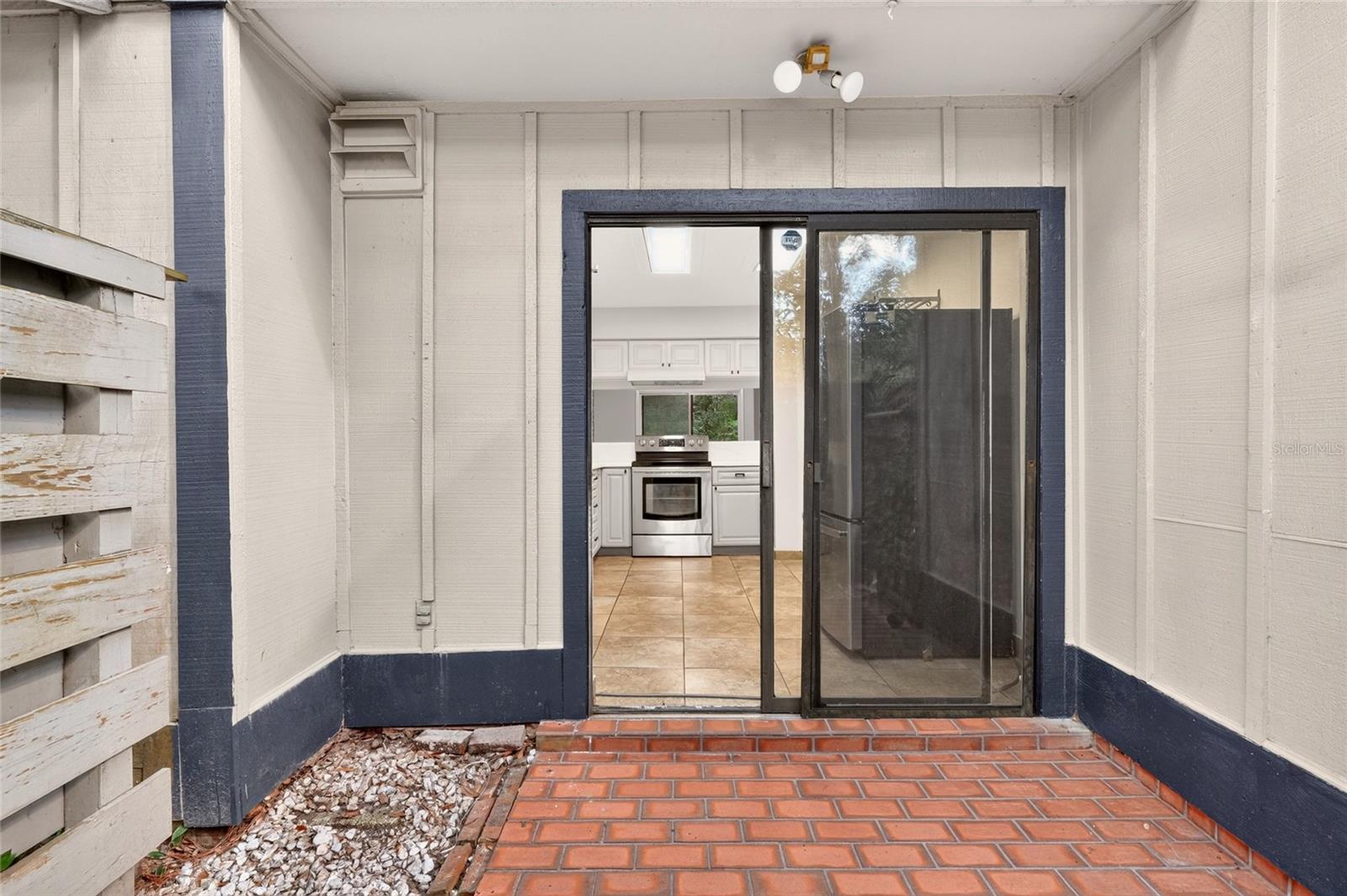 patio off kitchen