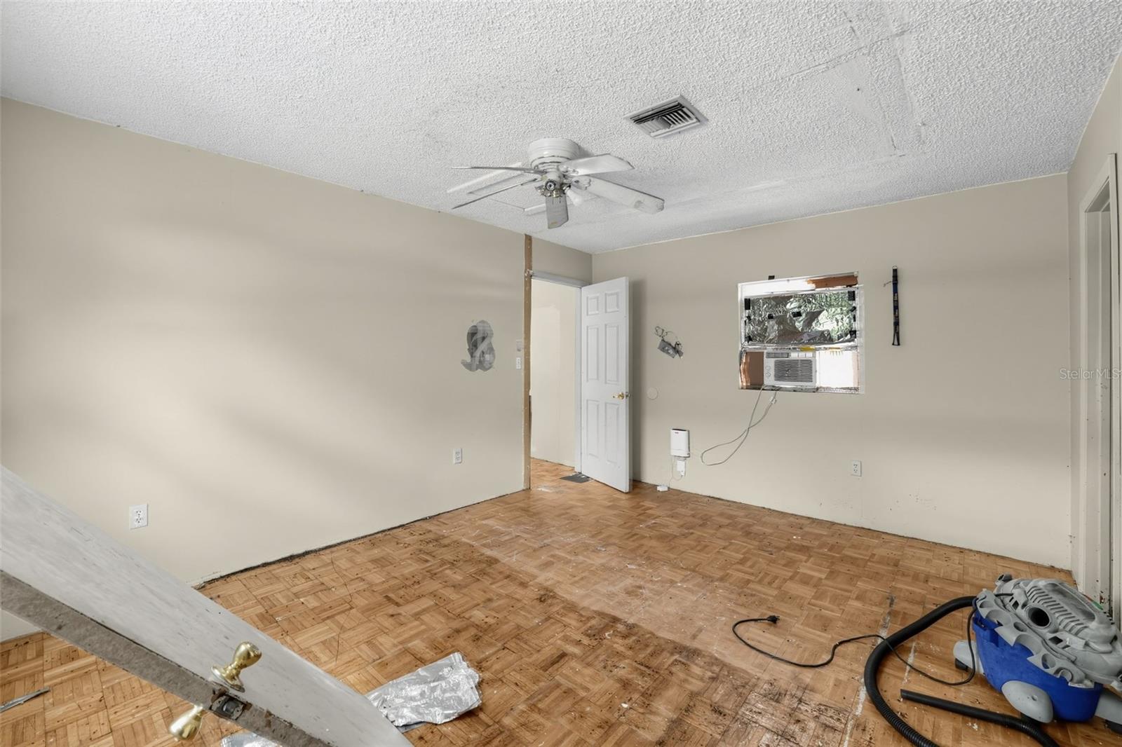 1048 N MISSOURI AVENUE, Lakeland, FL 33805