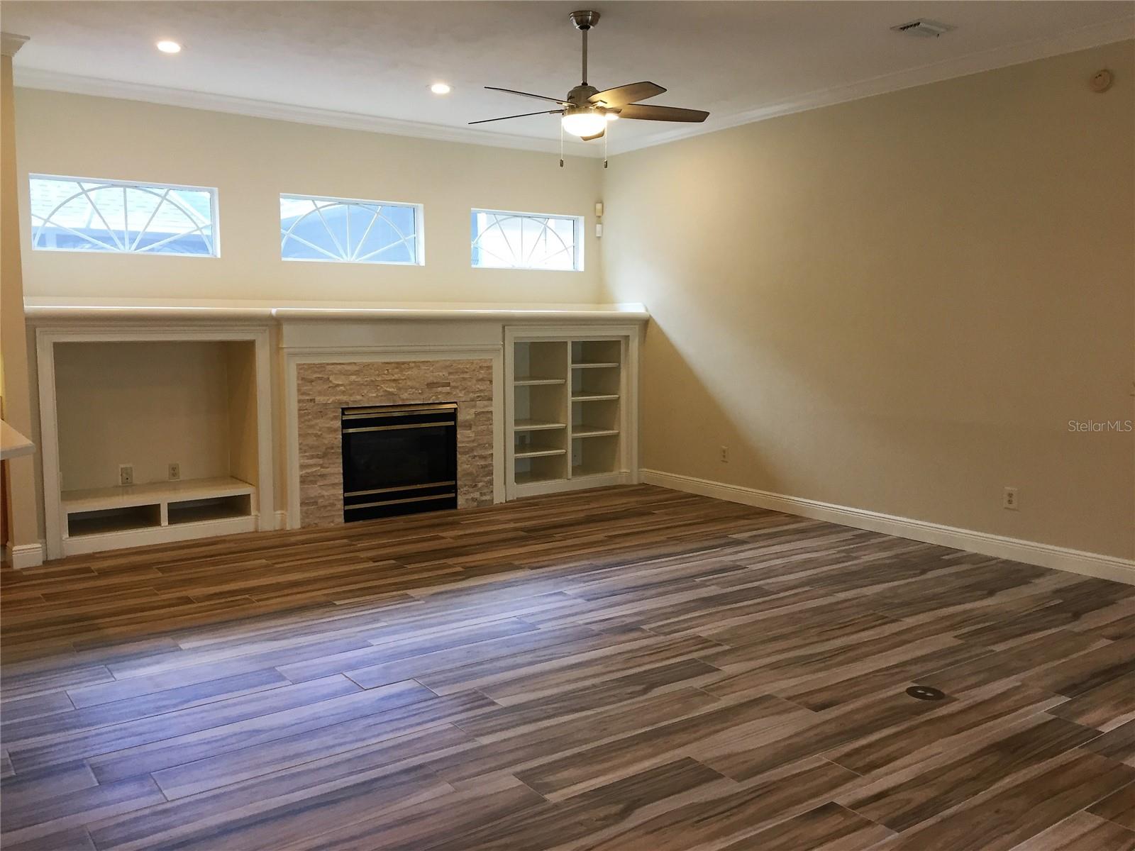 Gas fireplace in great room Gas fireplace in great room