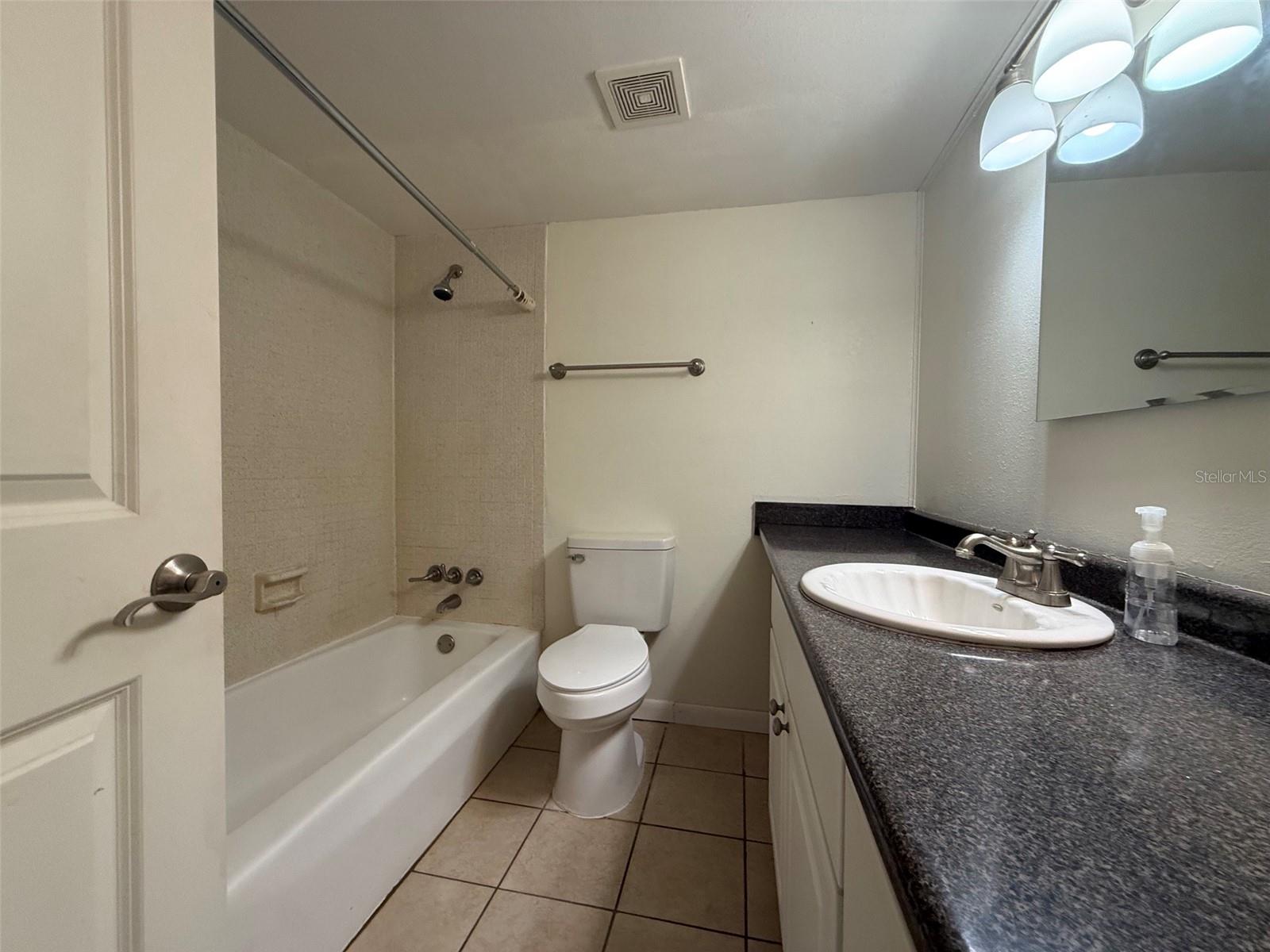 507 NW 39TH ROAD, #102, Gainesville, FL 32607