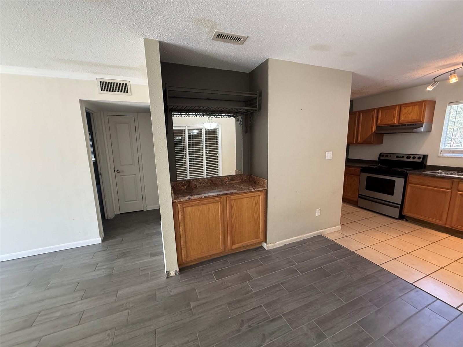 507 NW 39TH ROAD, #102, Gainesville, FL 32607