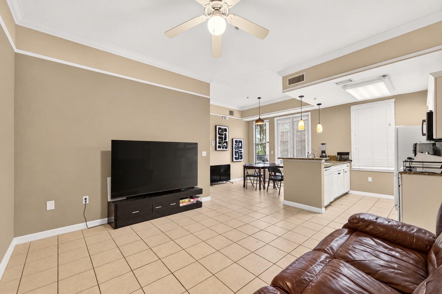 1418 NW 3RD AVENUE, #306, Gainesville, FL 32603