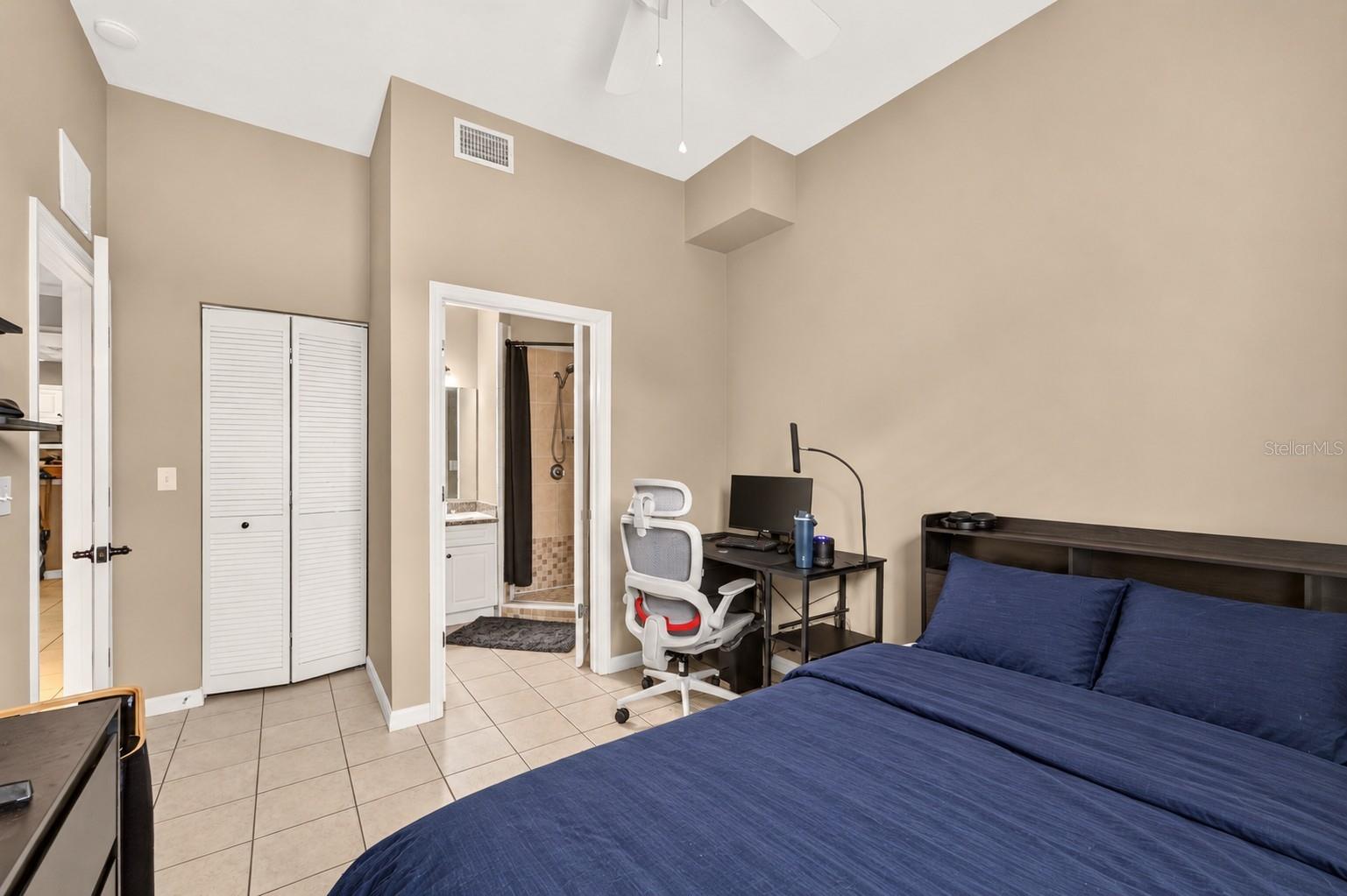 1418 NW 3RD AVENUE, #306, Gainesville, FL 32603