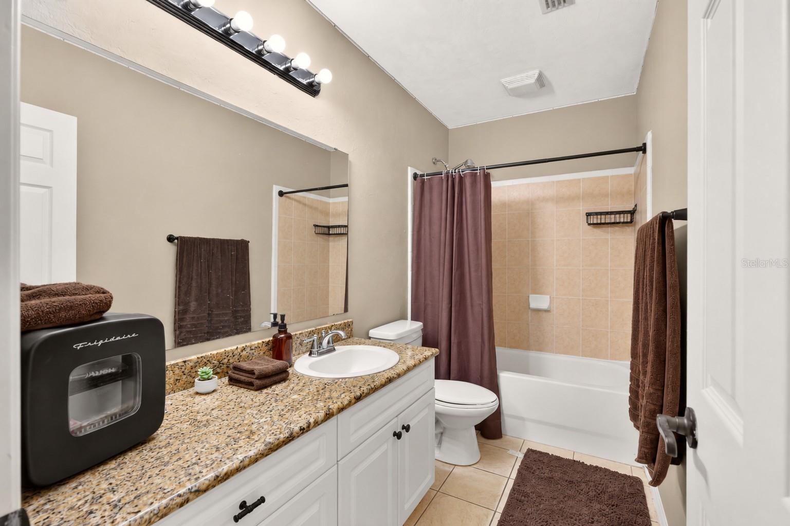 1418 NW 3RD AVENUE, #306, Gainesville, FL 32603