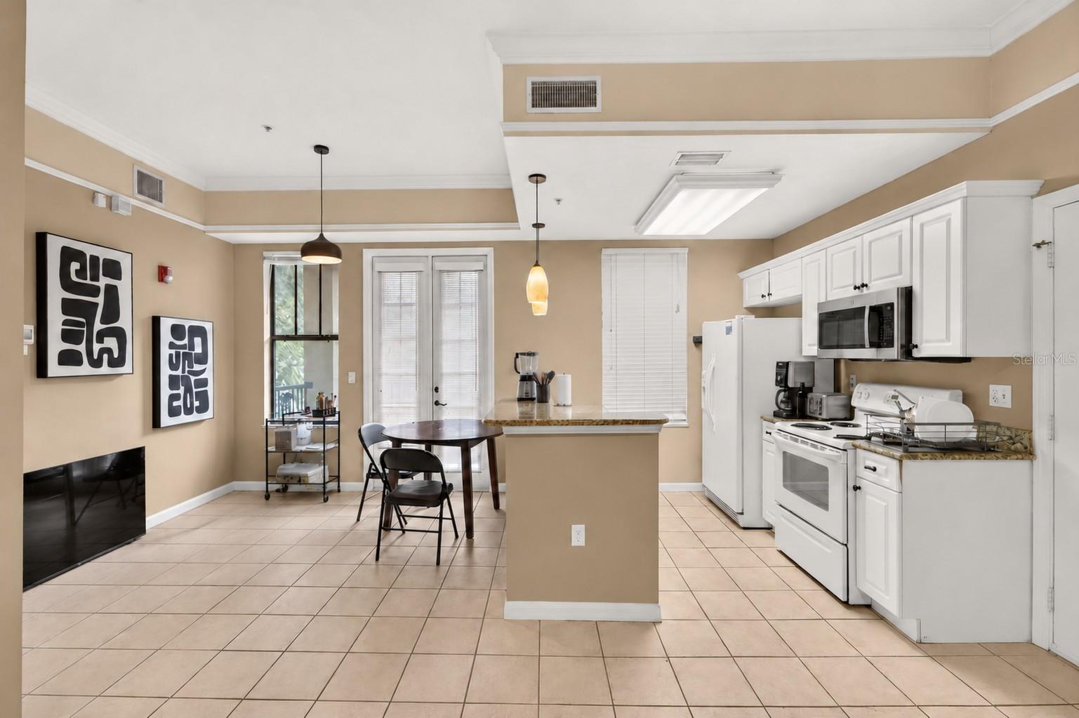 1418 NW 3RD AVENUE, #306, Gainesville, FL 32603