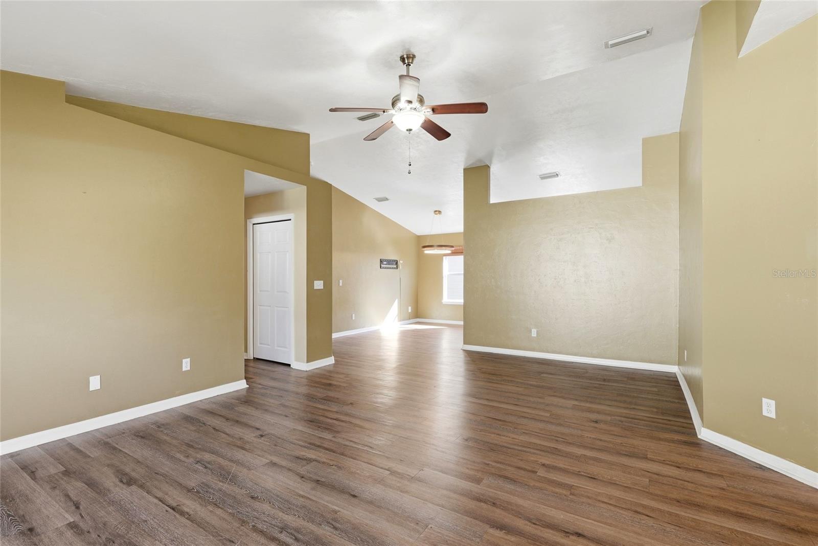 7208 NW 121ST AVENUE, Alachua, FL 32615