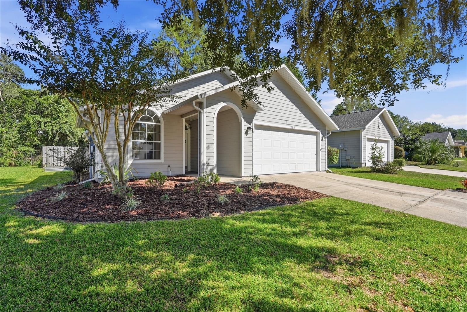 7208 NW 121ST AVENUE, Alachua, FL 32615