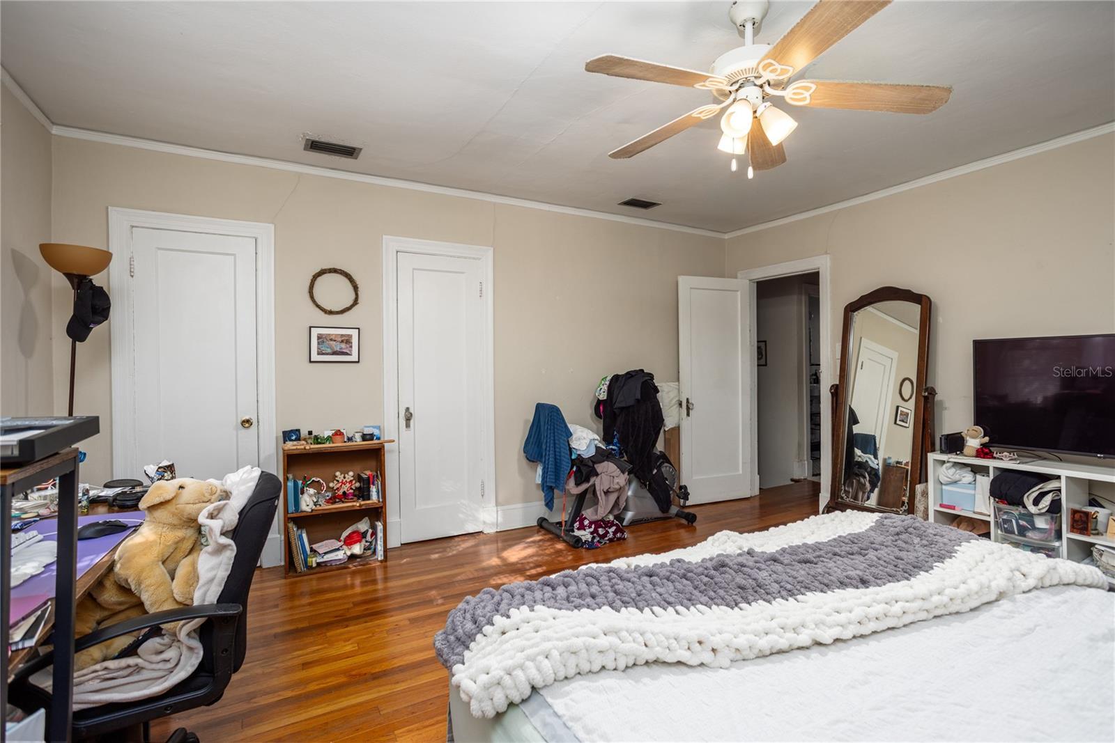 213 NE BLVD BOULEVARD, #213-215, Gainesville, FL 32601
