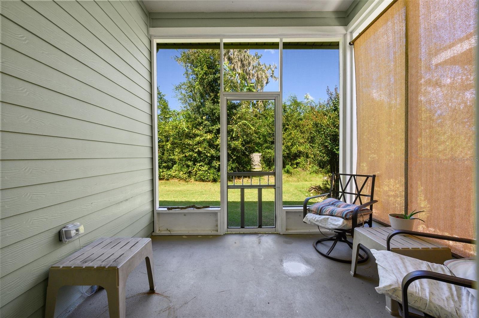 Screened Back Lanai