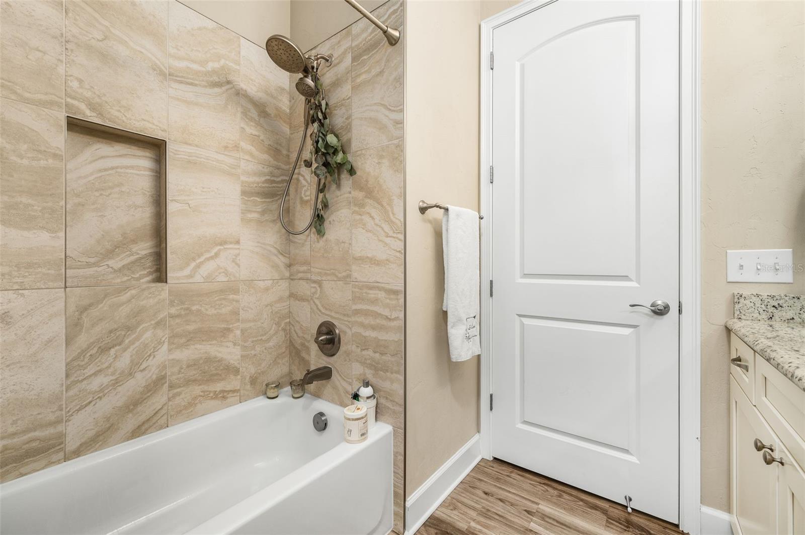 2nd Bathroom