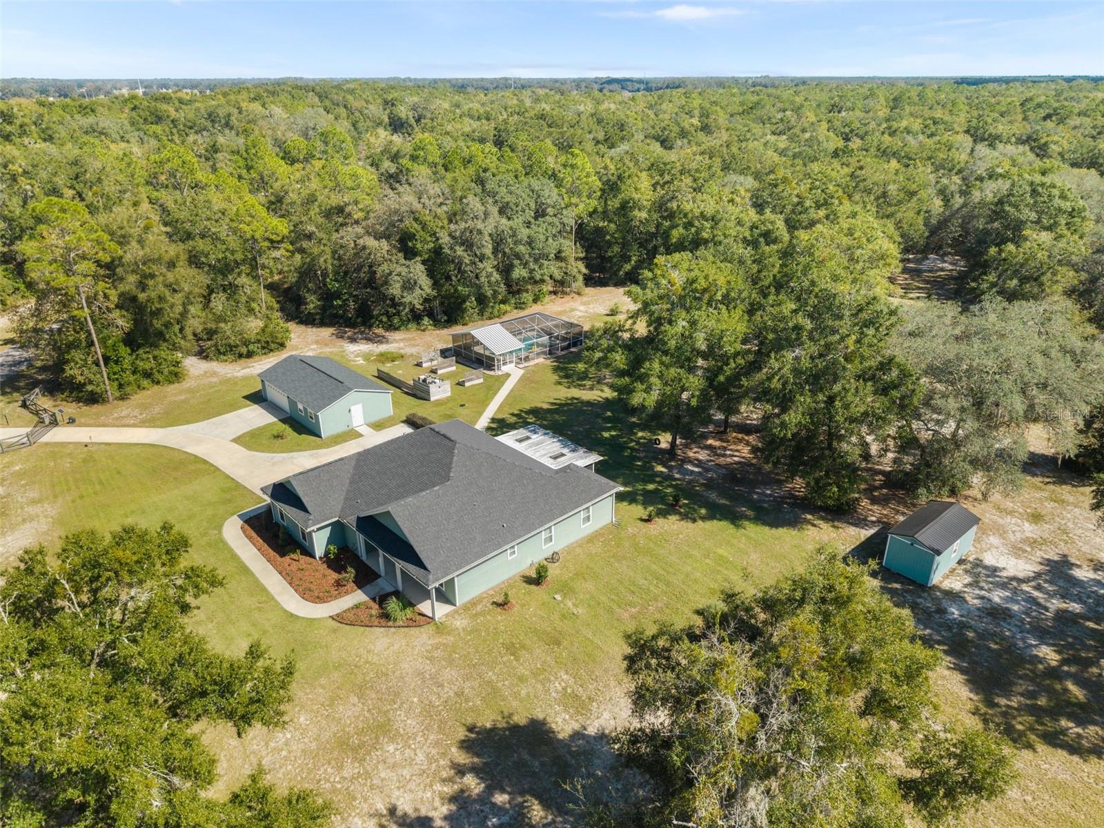 8499 NE 8TH PLACE, High Springs, FL 32643