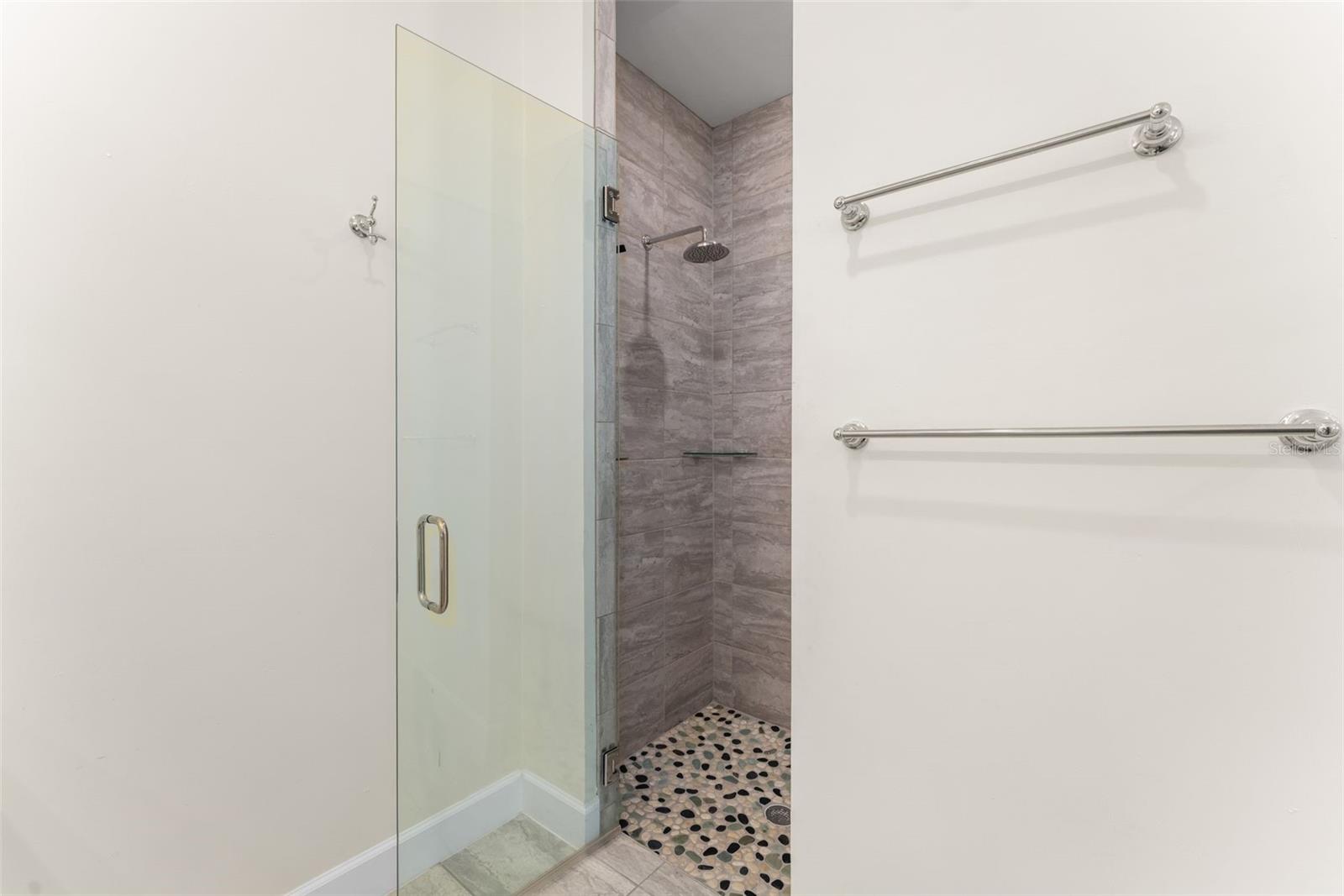 8499 NE 8TH PLACE, High Springs, FL 32643